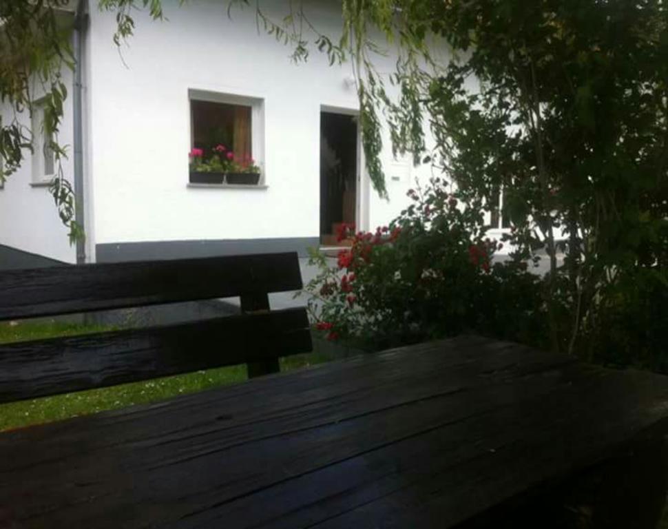 Guest House First Stop غاكوفيتسا المظهر الخارجي الصورة