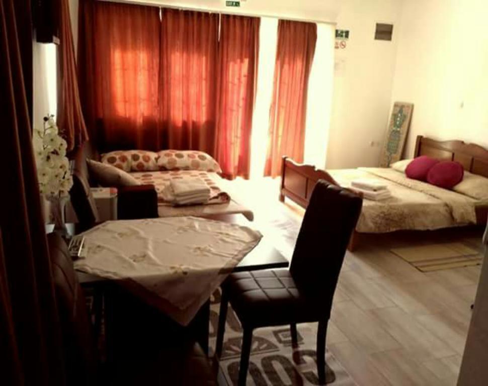 Guest House First Stop غاكوفيتسا المظهر الخارجي الصورة