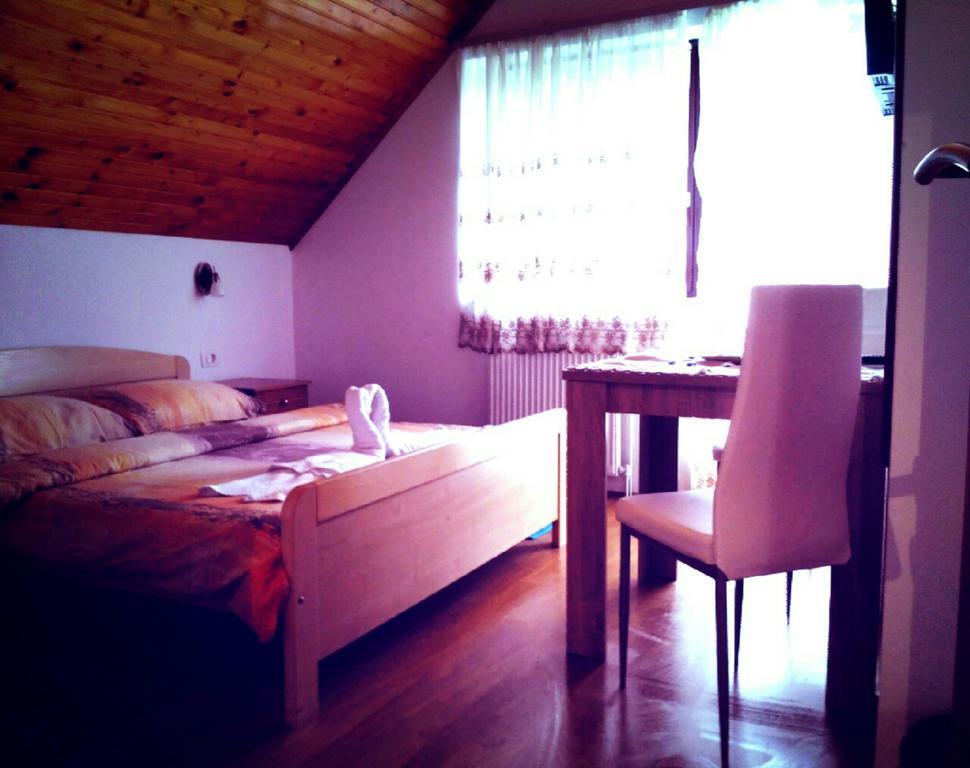 Guest House First Stop غاكوفيتسا المظهر الخارجي الصورة