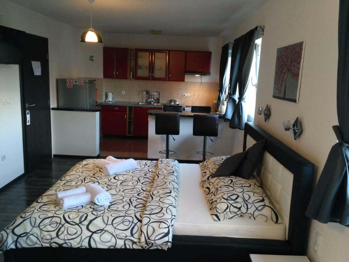 Guest House First Stop غاكوفيتسا المظهر الخارجي الصورة