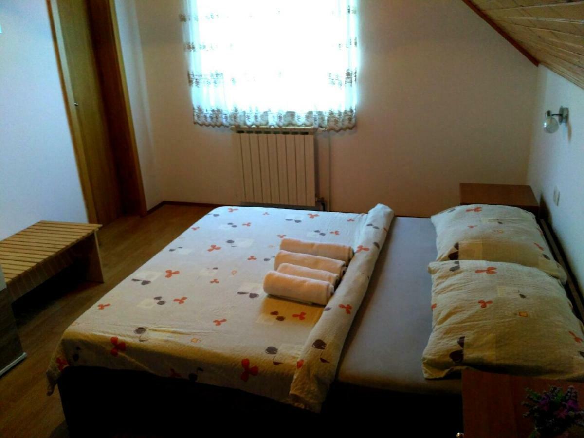 Guest House First Stop غاكوفيتسا المظهر الخارجي الصورة