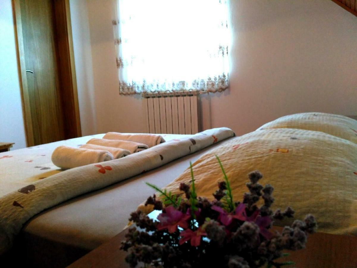 Guest House First Stop غاكوفيتسا المظهر الخارجي الصورة